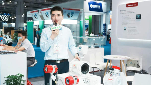 這場10萬+觀眾的環(huán)保盛會，美儀有點(diǎn)“?熱?”！